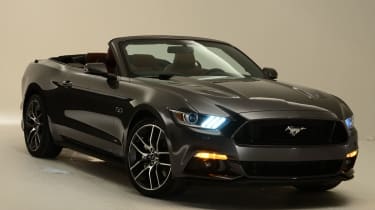 Ford Mustang Convertible static