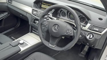 Mercedes E220 CDI SE interior