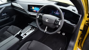 Vauxhall Astra - interior