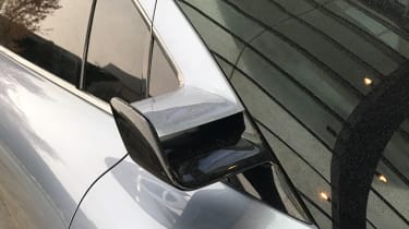 Aehra SUV - mirror/camera