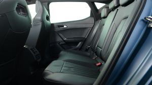 Cupra Leon 300 - rear seats