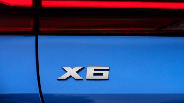 BMW X6 - X6 badge