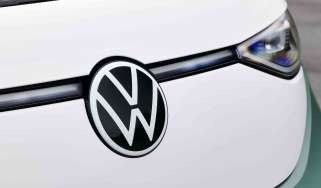 Volkswagen ID. Buzz - VW badge