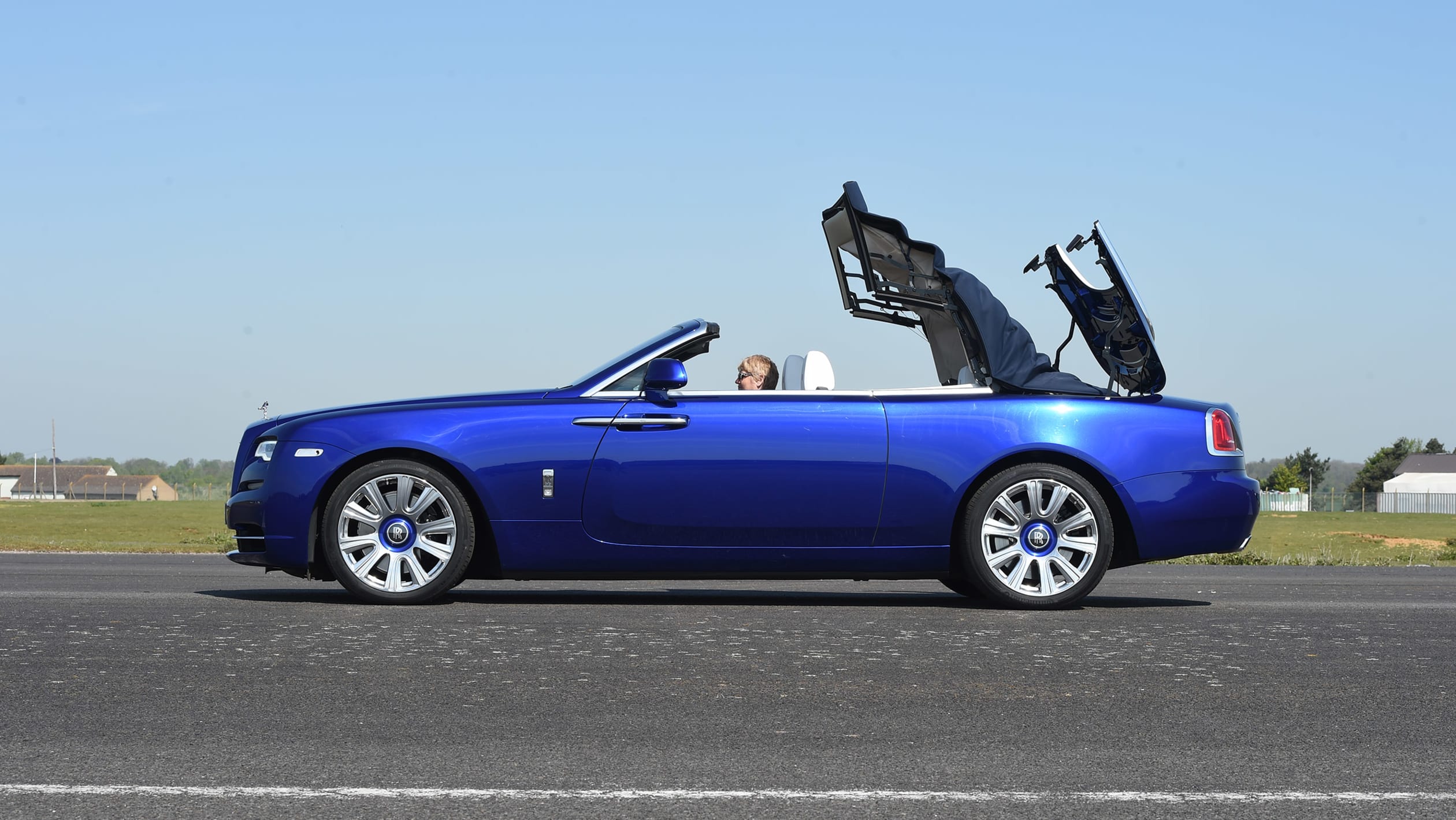 Best Convertibles For 2016 Rolls Royce Dawn Pictures Auto Express 1324