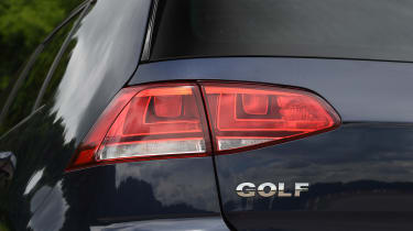 Audi A3 vs Volvo V40 vs Volkswagen Golf - 