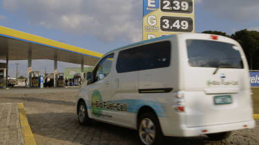 Nissan e-Bio Fuel Cell prototype vehicle - pictures  Auto 