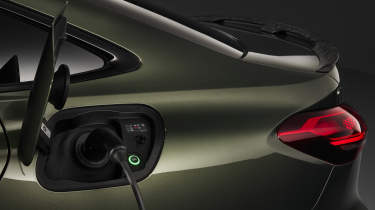 Audi RS 5 - charging