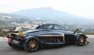 Tramonta R