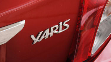 Toyota Yaris 1.33 TR badge