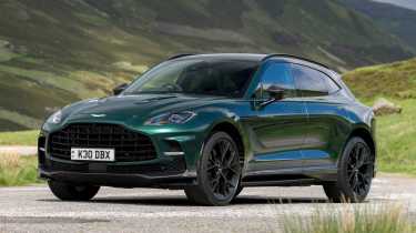 Aston Martin DBX707 - front static