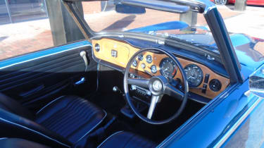 Triumph TR5 interior