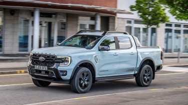 Ford Ranger - front town