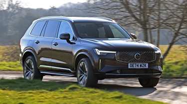 Volvo XC90 - front action