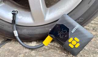 Astro AI tyre pump