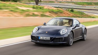 Porsche 911 Carrera 4S 2016 - front tracking