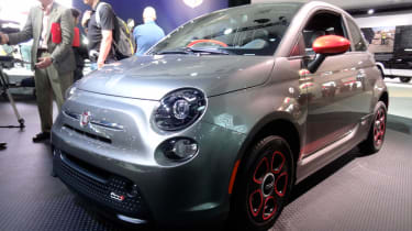 Fiat 500e front three-quarters