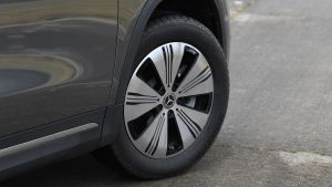 Mercedes EQA - wheels
