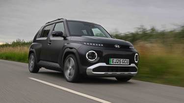 Hyundai Inster - front tracking, driver's side