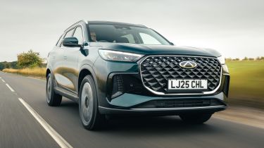 Chery Tiggo 8 - front tracking