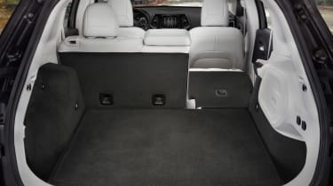 Jeep Cherokee - boot seat down