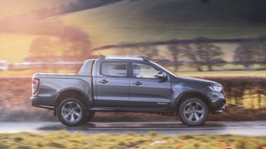 Ford Ranger MS-RT - side action