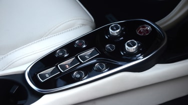 McLaren GT - centre console