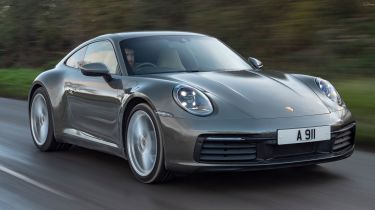 Porsche 911 Carrera - front tracking