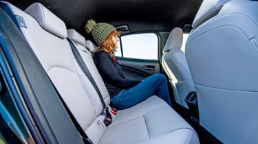 Lexus UX300e - rear seats