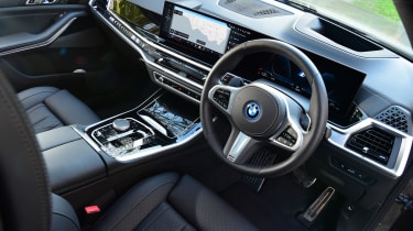BMW X5 xDrive50e - steering wheel