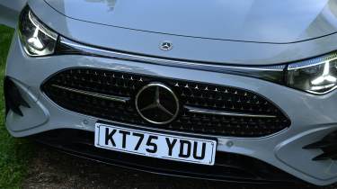 Mercedes CLA Hybrid - grille