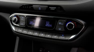 Hyundai i30 N - controls