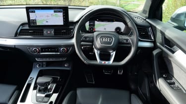 Audi SQ5 long termer first report - dash
