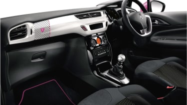 Citroen DS3 Cabrio DStyle by Benefit interior