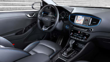 Hyundai IONIQ hybrid 2016 - interior 2