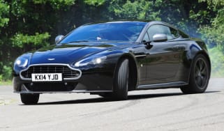Aston Martin V8 Vantage N430 - action