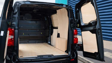 Citroen Dispatch VTR - load bay