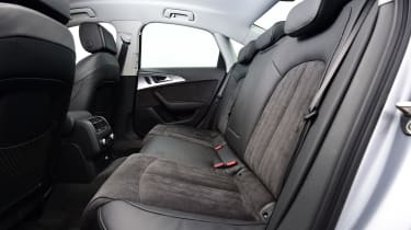 Audi A6 2016 - rear seats