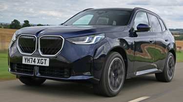 BMW X3 - front 3/4