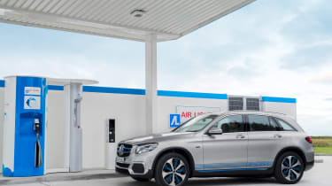 Mercedes GLC F-Cell - hydrogen front