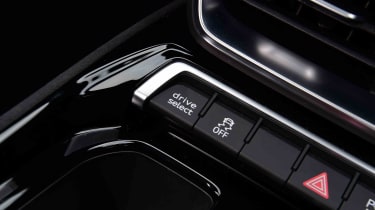 Audi e-tron GT quattro – drive mode button detail