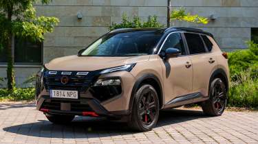 Nissan X-Trail - front static