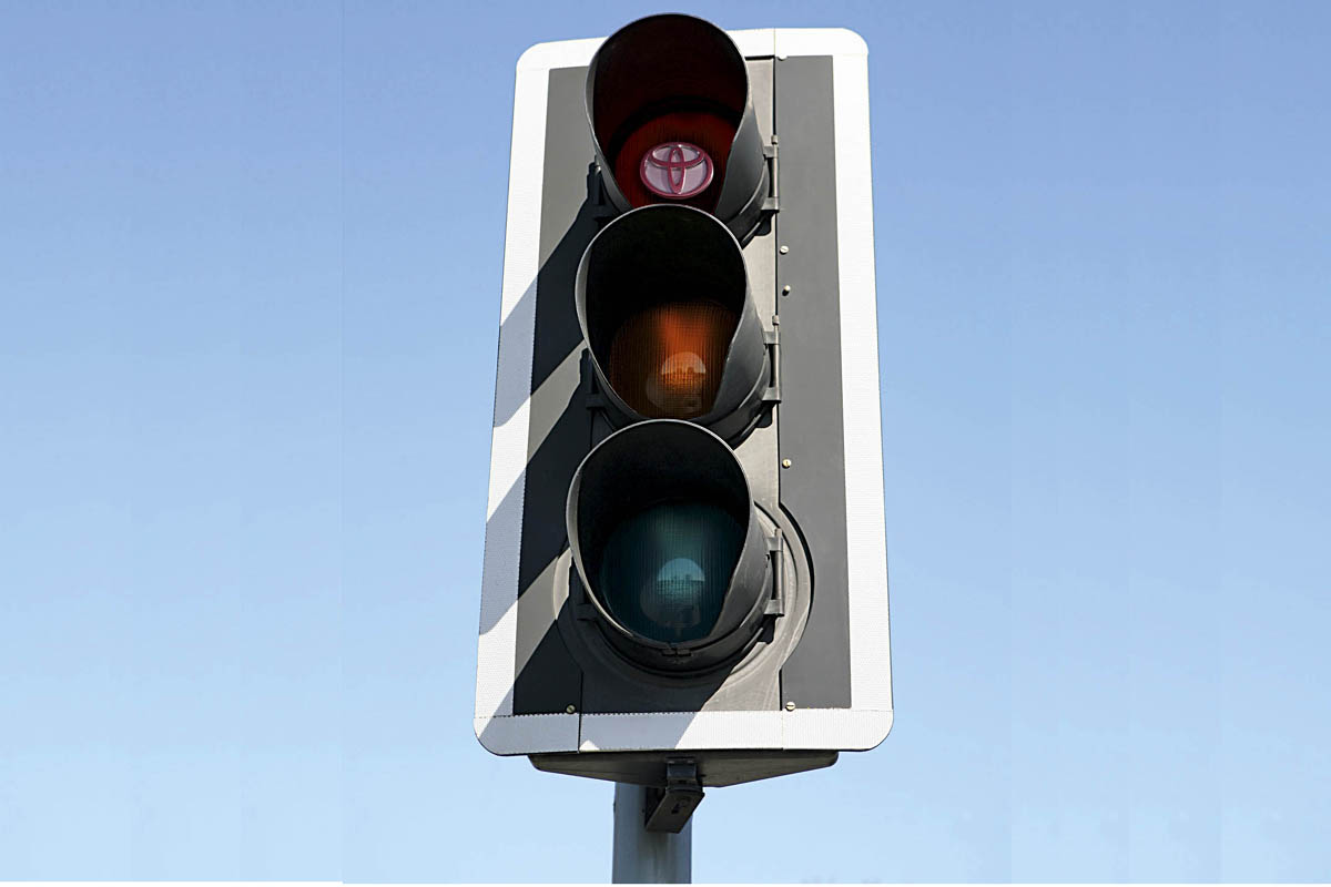 Traffic lights to stay red for longer Auto Express