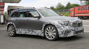 Mercedes-AMG GLB 45 - spied front 3/4 tracking