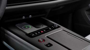 Audi Q9 - centre console