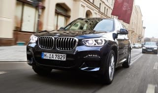 BMW X3 xDrive30e - front