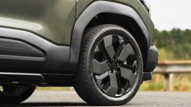 Suzuki e Vitara Motion - wheel