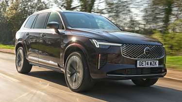 Volvo XC90 - front