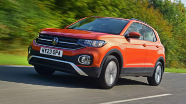 Volkswagen T-Cross Move - front tracking