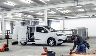 Toyota Proace City van - front static
