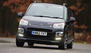 Citroen C3 Picasso front cornering
